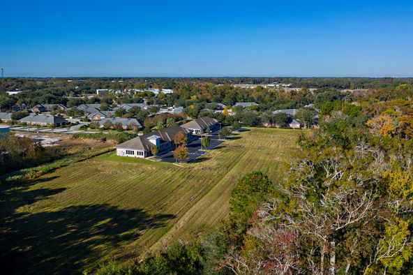 5861 Southpoint Pkwy, Jacksonville, FL 32216